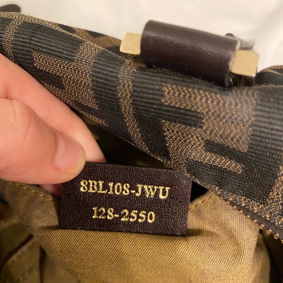 Fendi Zucca Boston Bag  / Offers are welcome!! - Picture 11 of 14